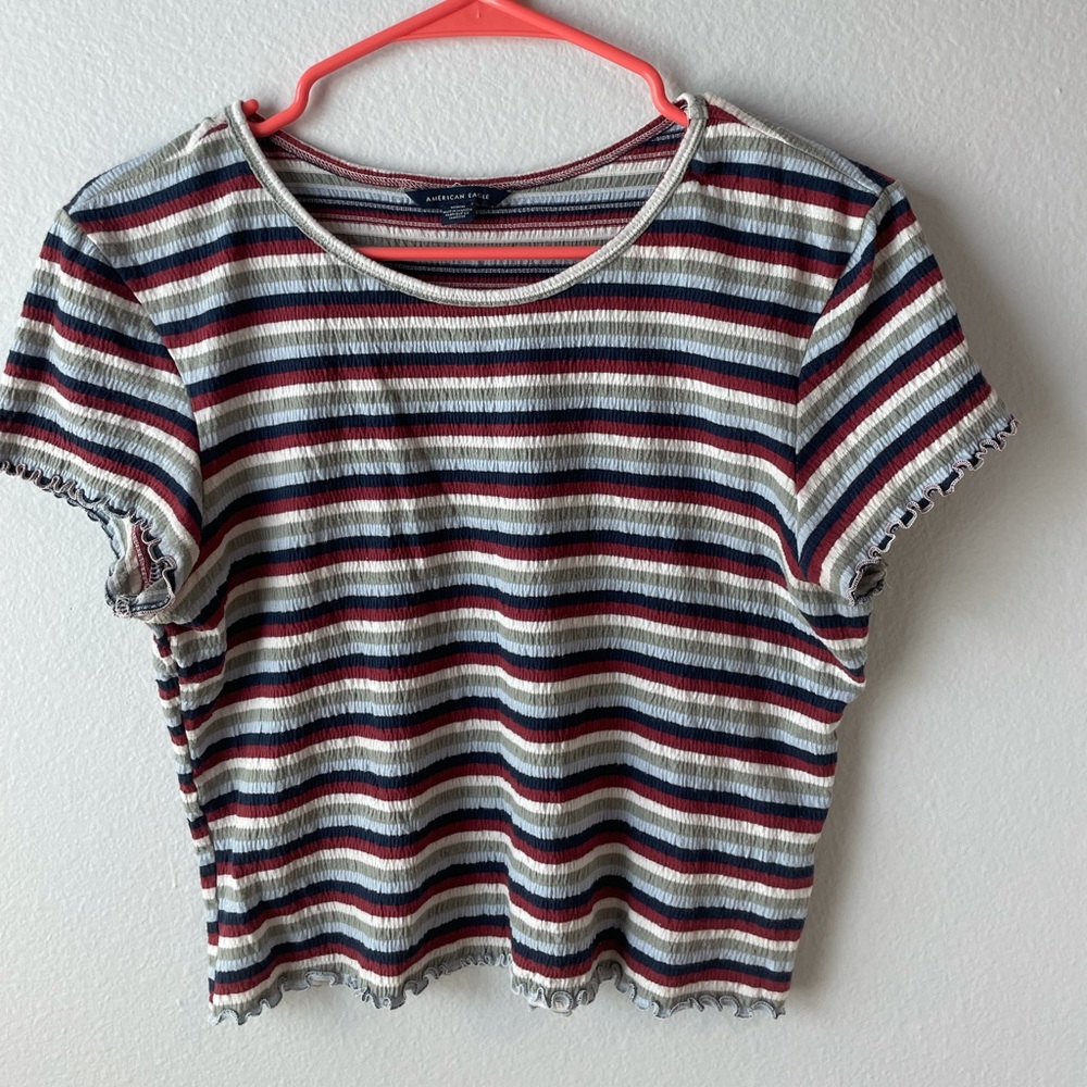 American Eagle Lettuce Edge Top, size m
